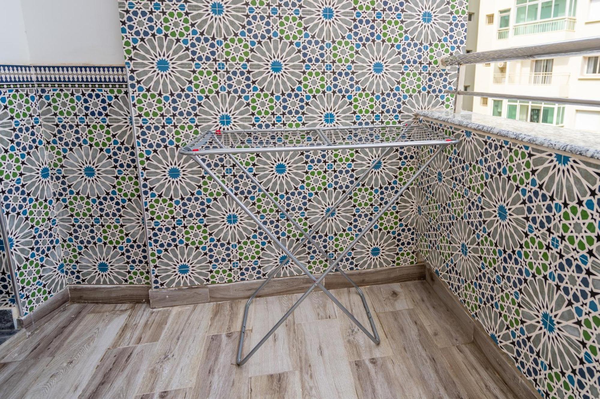 Deluxe Appartement Au Centre Avec Un Grand Balcon Танжер Экстерьер фото